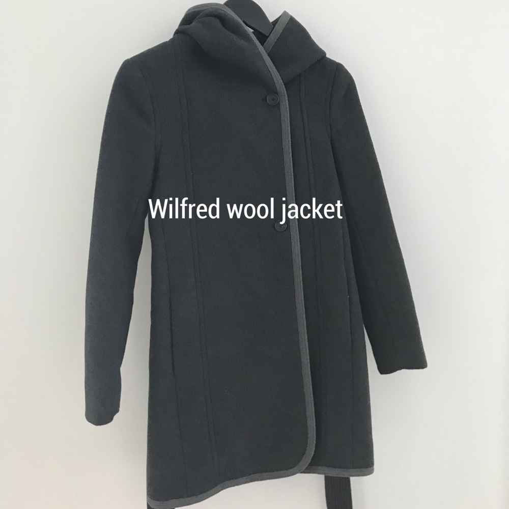 Brand new Wilfred wood size xs